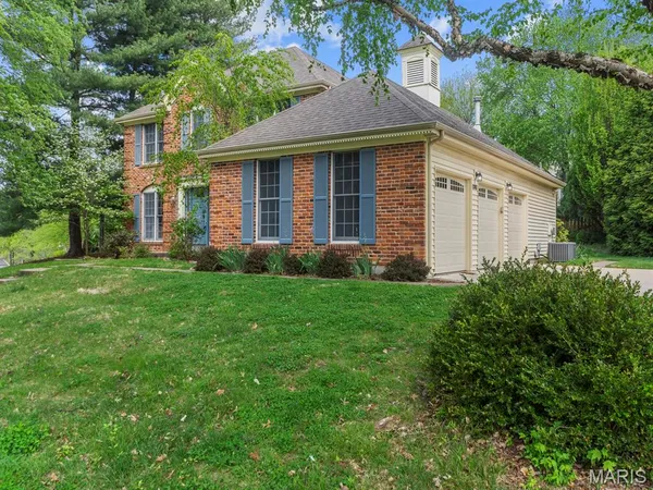 $519,900 | 13081 Greenbough Drive, St. Louis, MO 63146