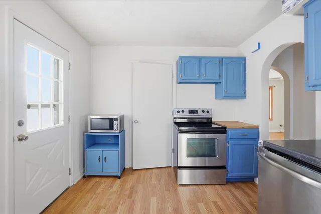 $199,900 | 2934 South 92nd Street, West Allis, WI 53227