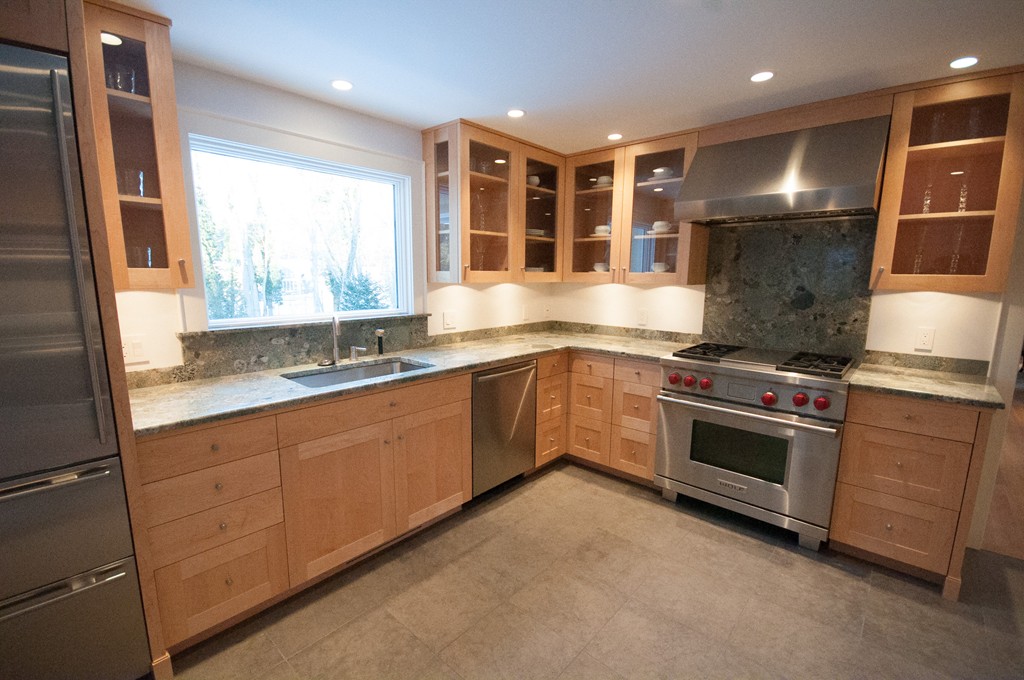 102 Byron Road Weston, MA 02493 - Photo 5 of 14