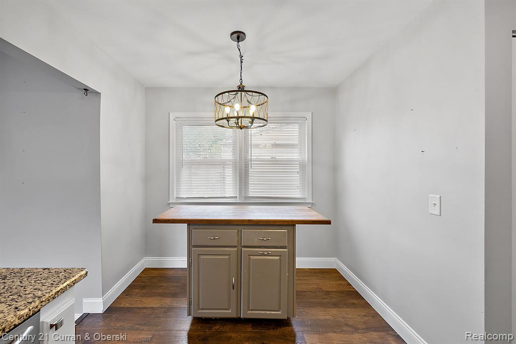 1996 Littlestone Road Grosse Pointe Woods, MI 48236 - Photo 13 of 30