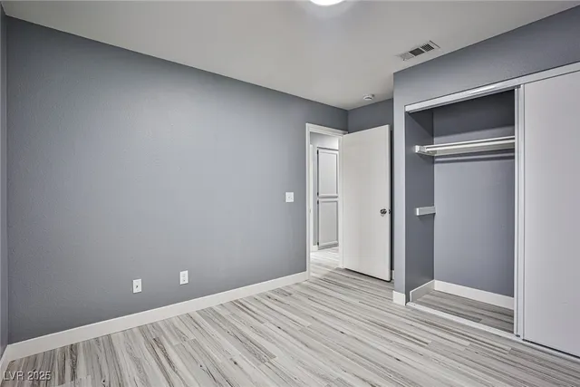 $2,150 | 1845 Navajo Lake Way, Las Vegas, NV 89128