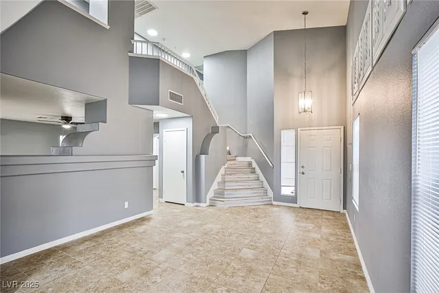 $2,150 | 1845 Navajo Lake Way, Las Vegas, NV 89128