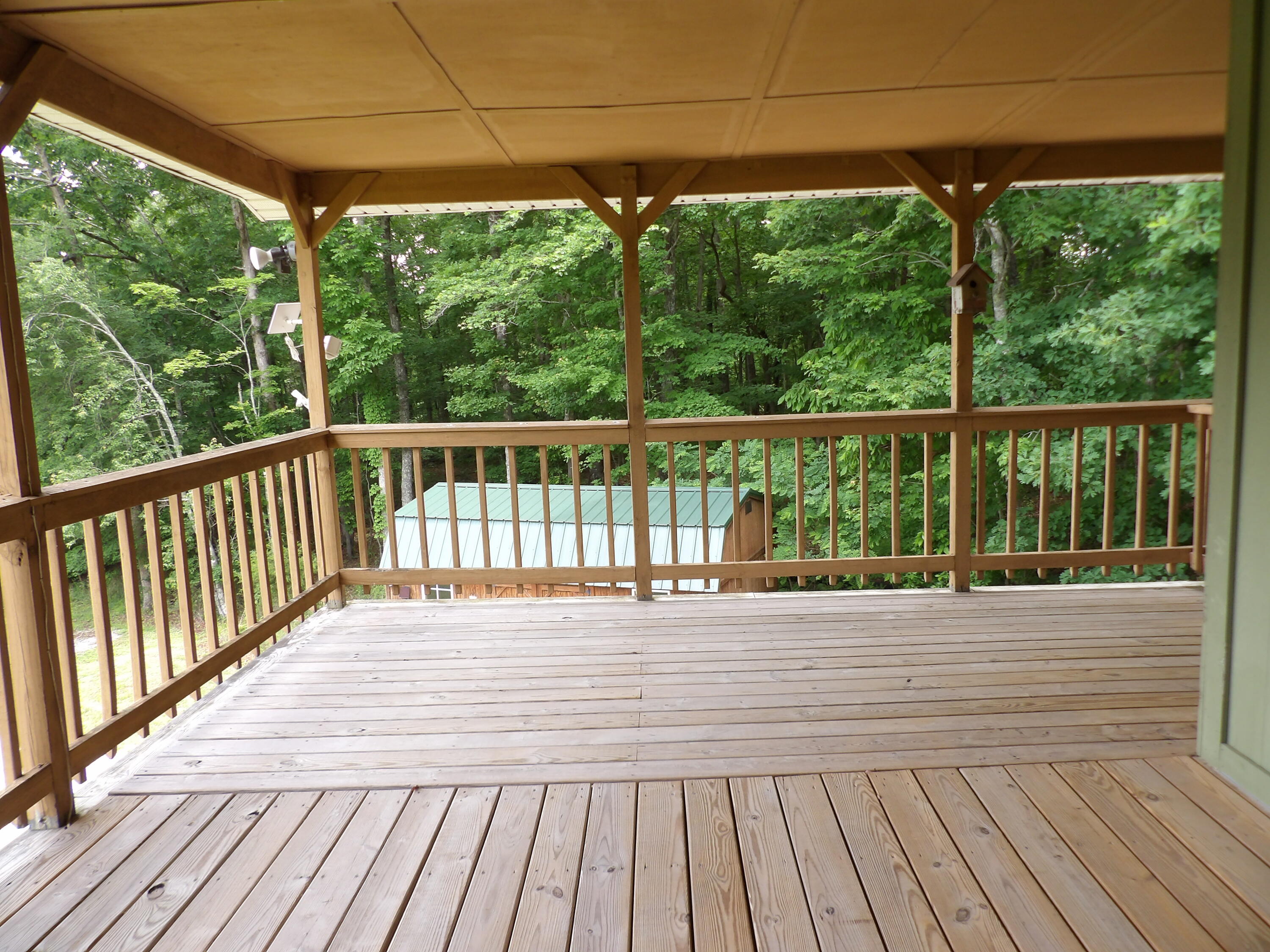 716 Fernhill Road Pikeville, TN 37367 - Photo 6 of 55 100_2534