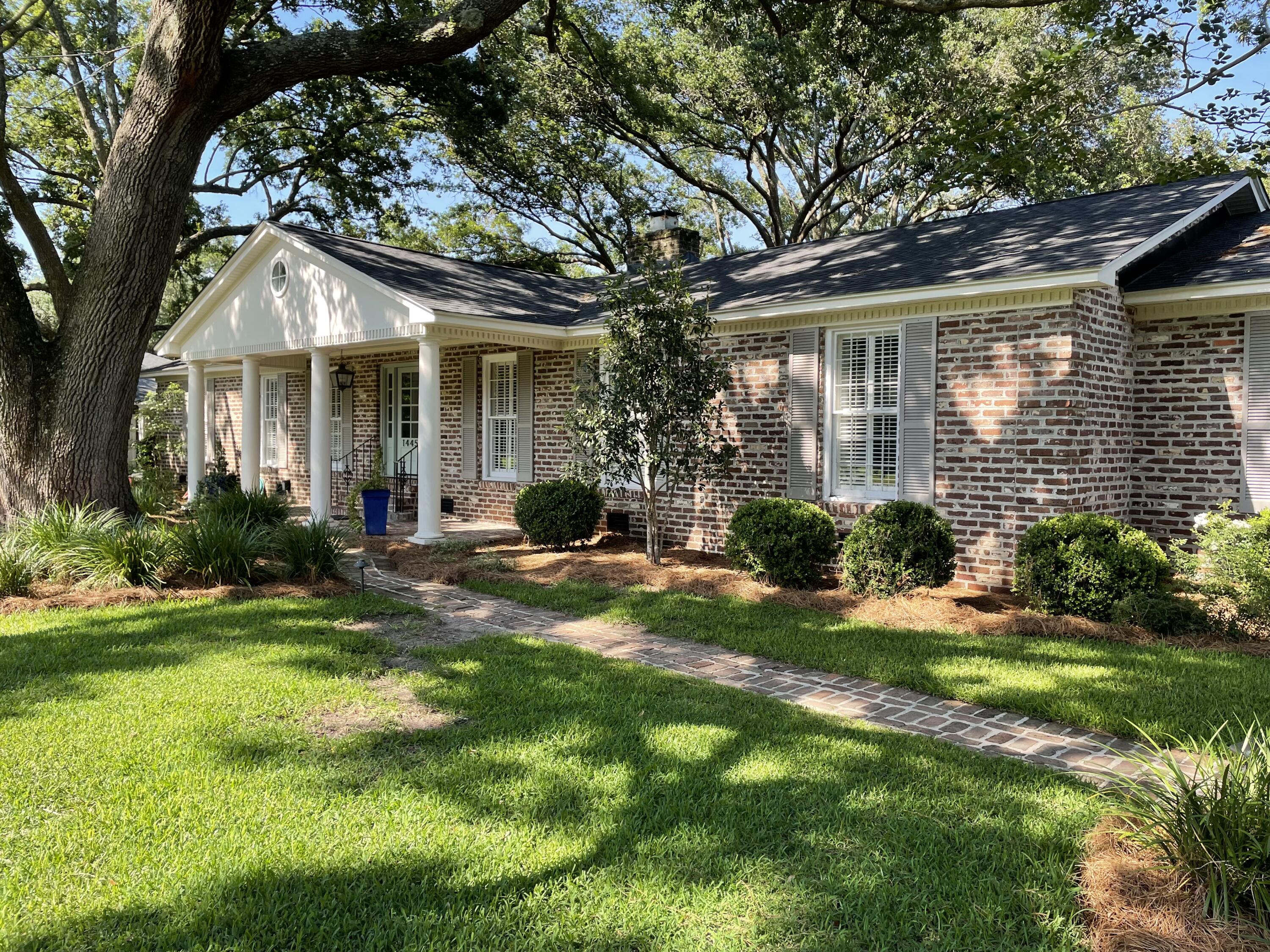 1445 Burningtree Road Charleston, SC 29412 - Photo 1 of 34 656FB6B0-2232-47F9-9BF2-4D0A38B24EA1