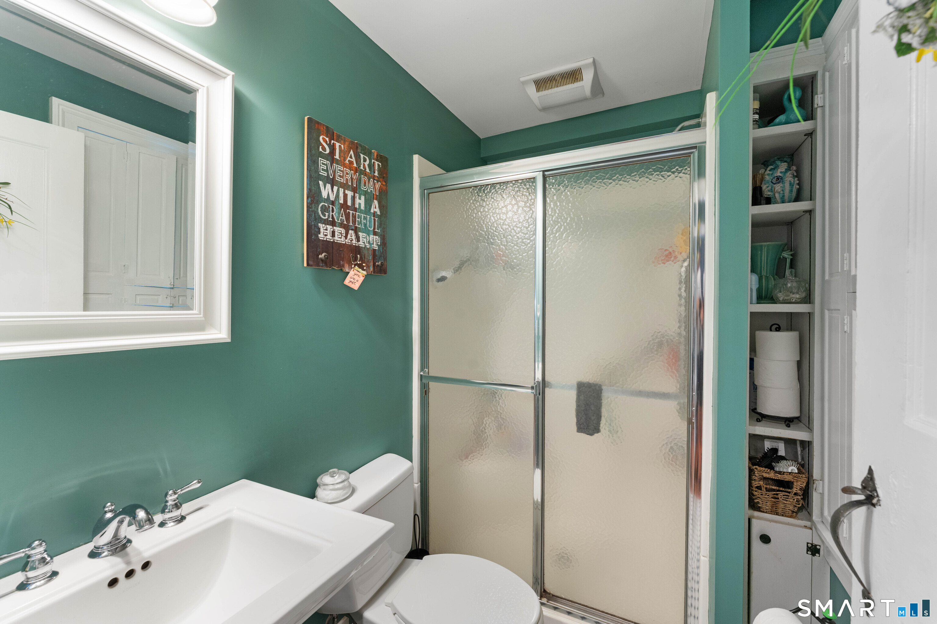 362 Thompson Road Thompson, CT 06277 - Photo 18 of 40 1st Floor - full bath