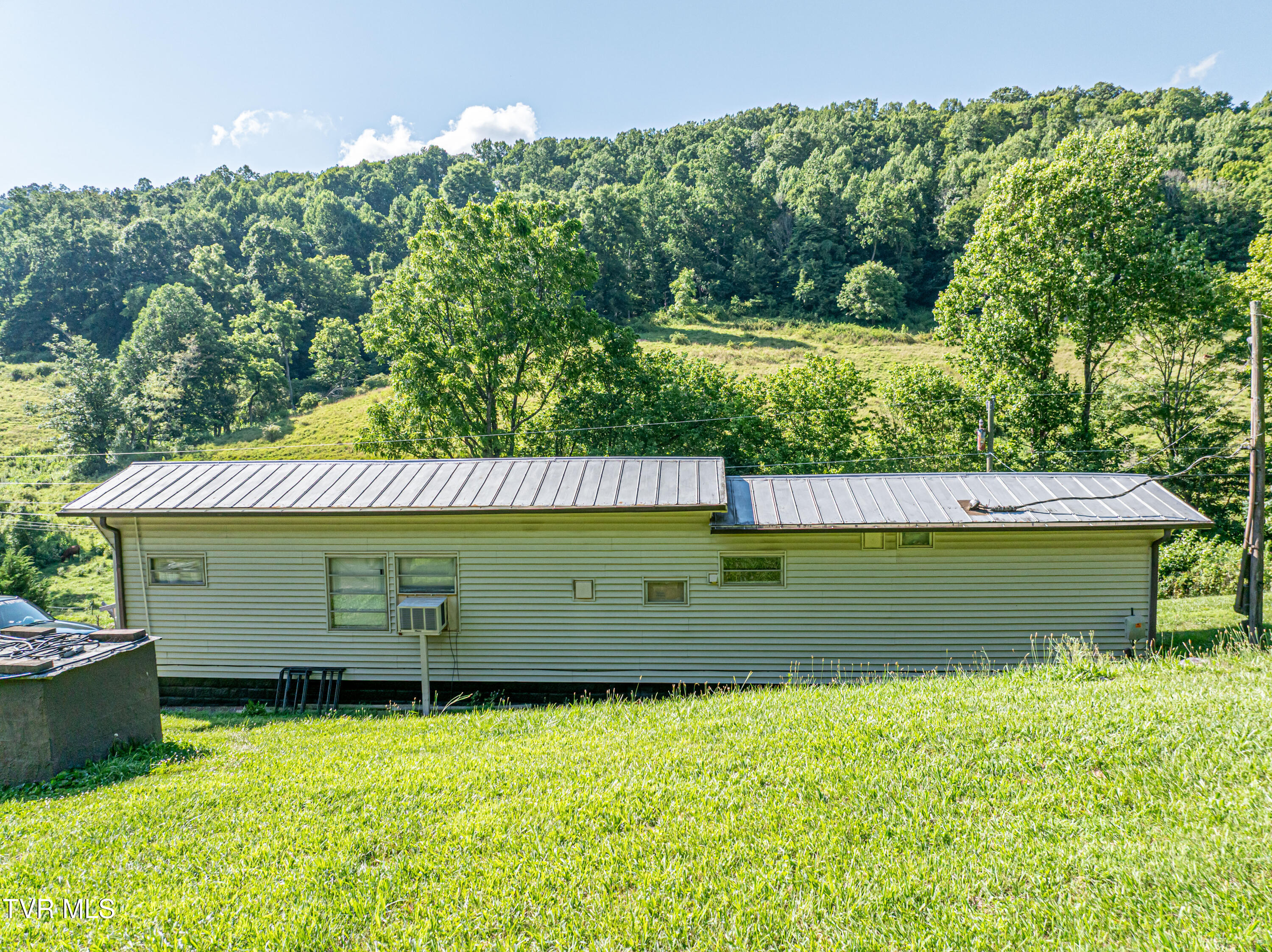 4432 Walker Mountain Road Bristol, VA 24202 - Photo 50 of 73 Walker Mountain-27