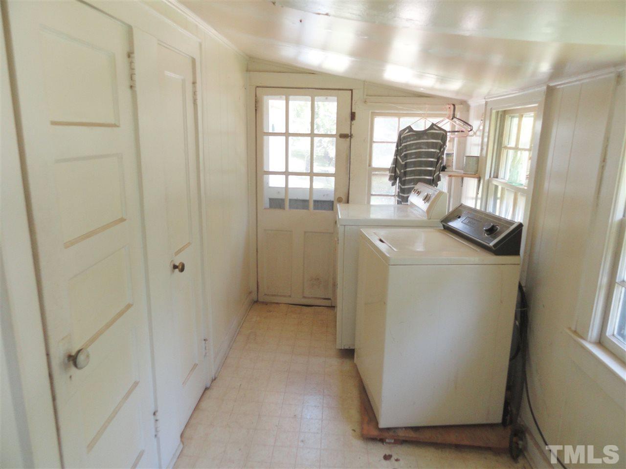 523 Powell Drive Raleigh, NC 27606 - Photo 10 of 17 Gallery Image 10