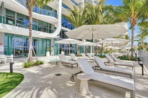 $2,195,000 | 900 North Ocean Boulevard, Unit 302, Pompano Beach, FL 33062