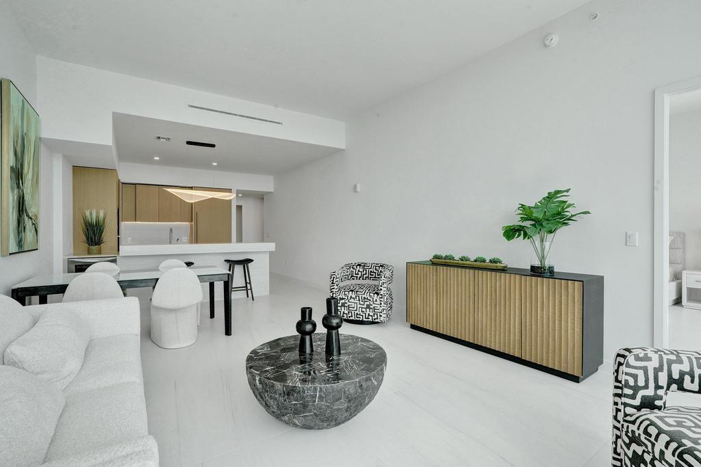 900 North Ocean Boulevard, Unit 302 Pompano Beach, FL 33062 - Photo 10 of 62