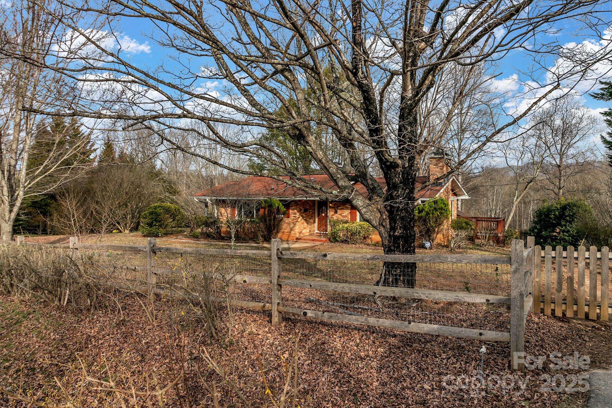7 Israel Road Candler, NC 28715 - Photo 5 of 42 Gallery Image 5