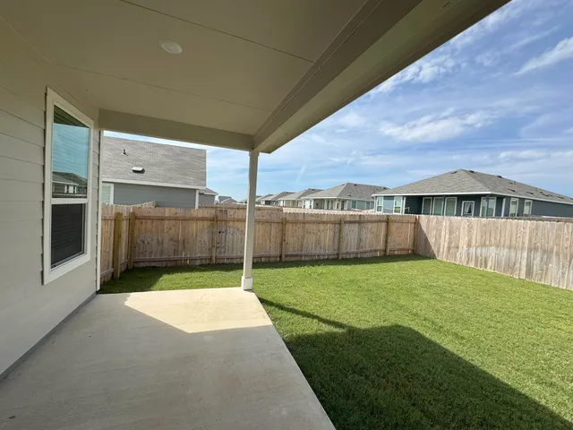 $1,995 | 305 Heritage Grvs Road, Bertram, TX 78605