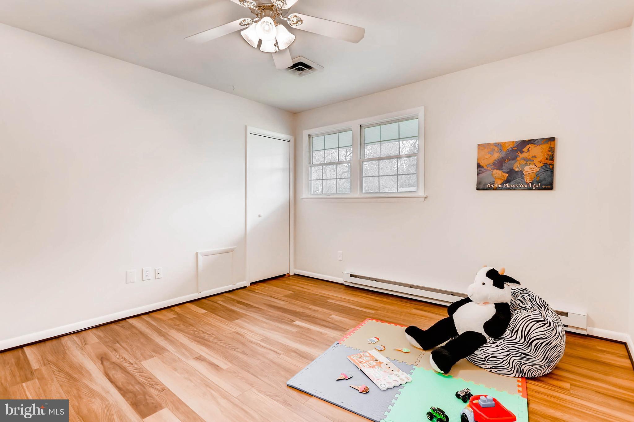 605 Trixsam Road Sykesville, MD 21784 - Photo 22 of 30 Third bedroom
