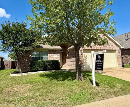 $275,000 | 476 Paddle Drive, Crowley, TX 76036