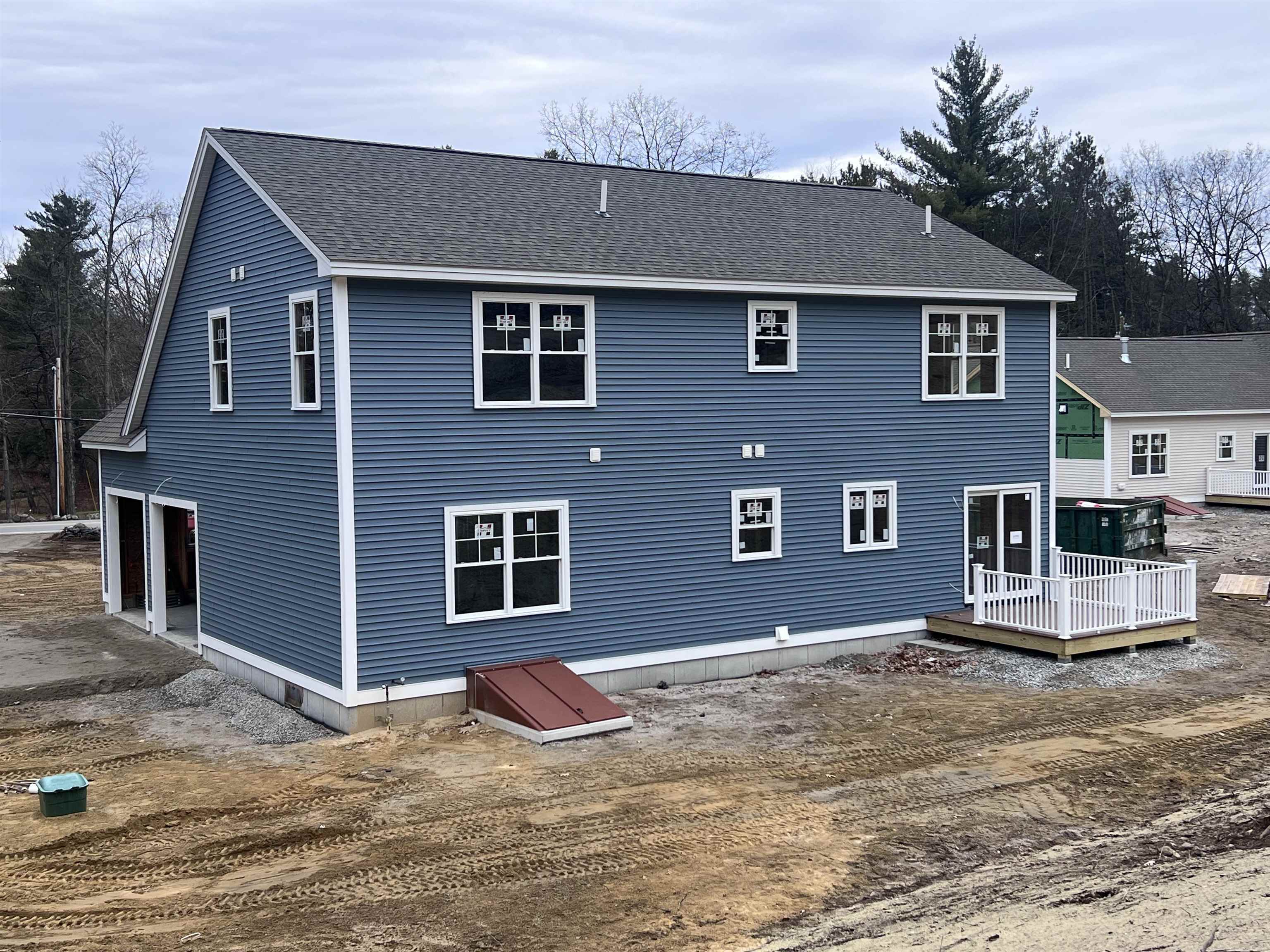 101-2 Seaverns Bridge Road Merrimack, NH 03054 - Photo 3 of 43