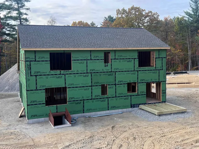 $849,900 | 101-2 Seaverns Bridge Road, Merrimack, NH 03054