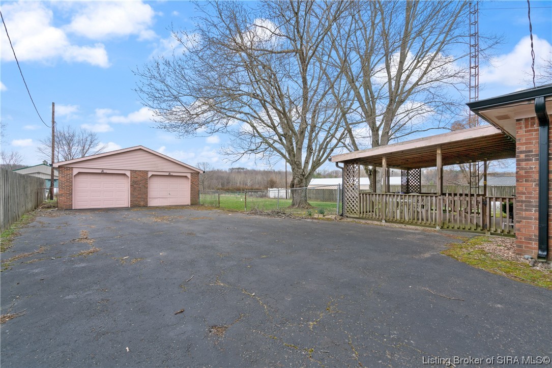6090 Stiller Road Floyds Knobs, IN 47119 - Photo 2 of 39 Gallery Image 2