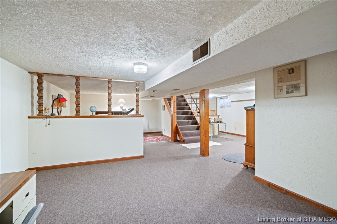6090 Stiller Road Floyds Knobs, IN 47119 - Photo 23 of 39 Gallery Image 23