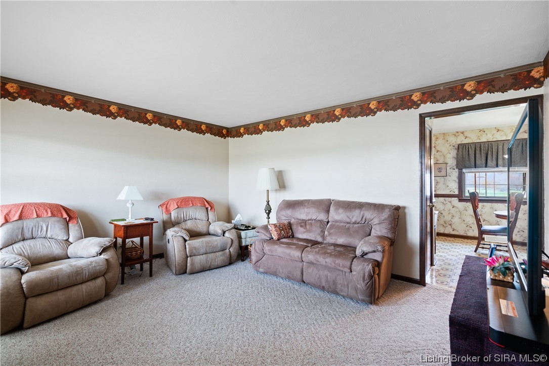 6090 Stiller Road Floyds Knobs, IN 47119 - Photo 4 of 39 Gallery Image 4