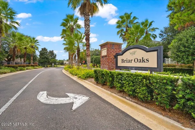 a sign that is on the side of the road