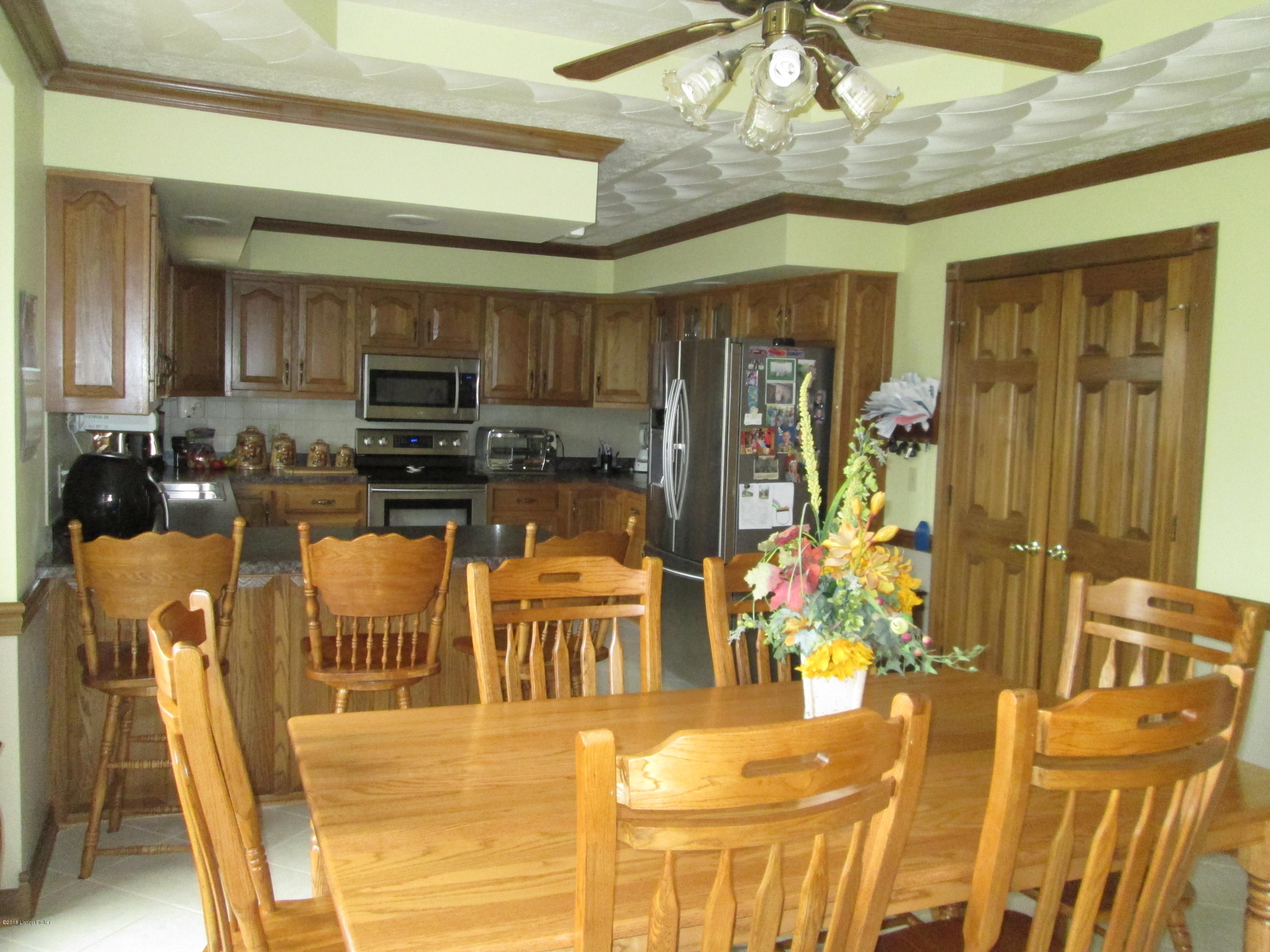 845 Croake Station Road Springfield, KY 40069 - Photo 6 of 28 IMG_5224_1