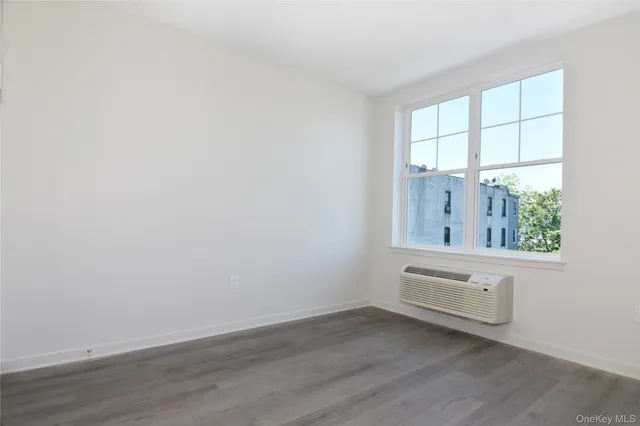 $2,400 | 56 Prospect Street, Unit 213, Yonkers, NY 10701