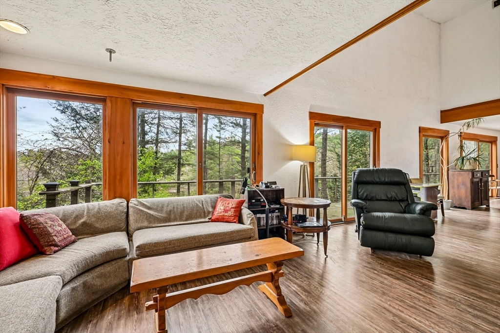 157 Robinson Road Oakham, MA 01068 - Photo 6 of 28