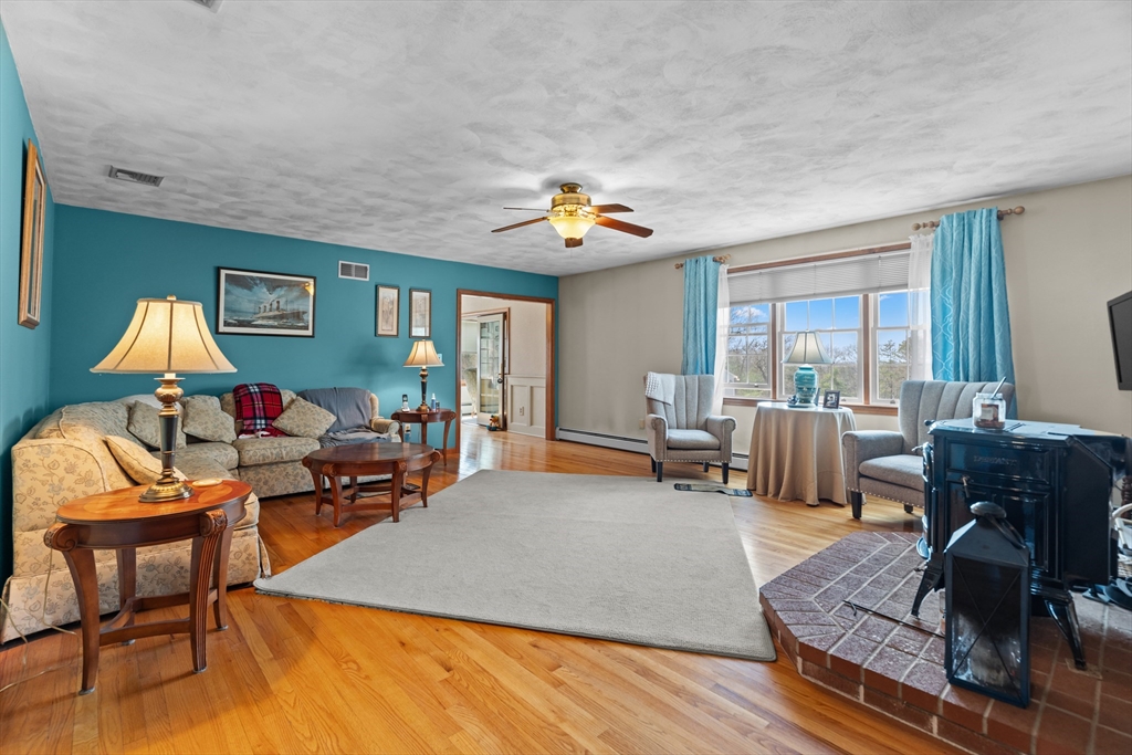 36 High Street Freetown, MA 02702 - Photo 10 of 42 a living room with furniture rug and window