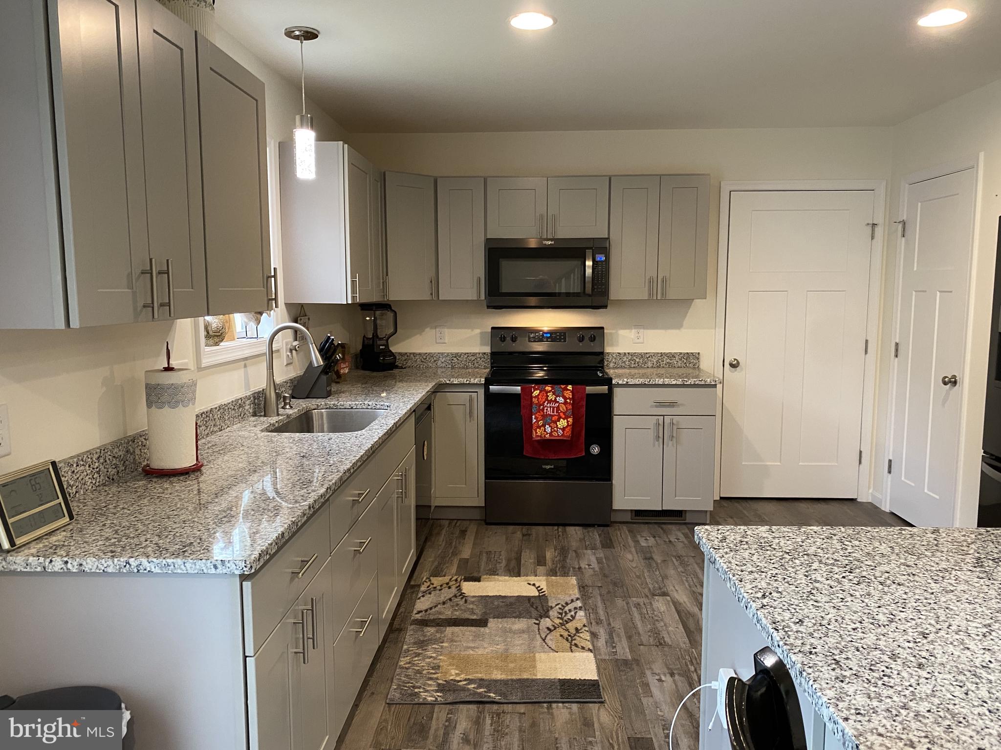 100 Winding Ridge Road Dover, DE 19904 - Photo 27 of 49 Beautiful granite counterspace