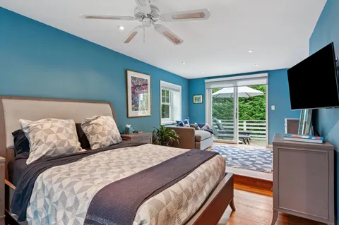 $1,995,000 | 2 Toilsome Lane, East Hampton, NY 11937