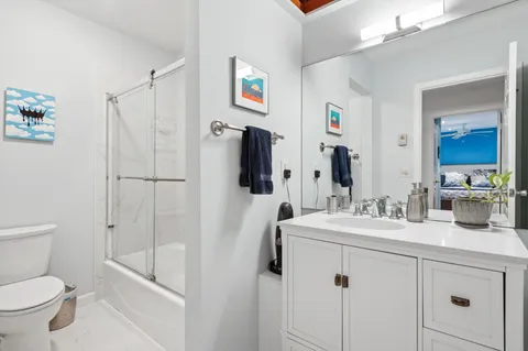 $1,995,000 | 2 Toilsome Lane, East Hampton, NY 11937