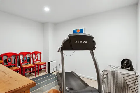 $1,995,000 | 2 Toilsome Lane, East Hampton, NY 11937