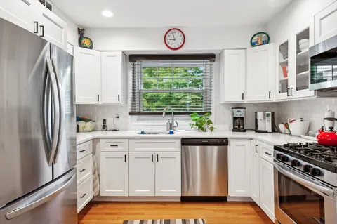 $1,995,000 | 2 Toilsome Lane, East Hampton, NY 11937