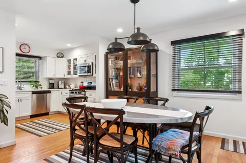 $1,995,000 | 2 Toilsome Lane, East Hampton, NY 11937