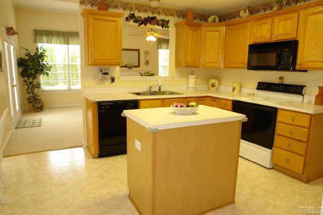 5508 Seafarer Court Raleigh, NC 27613 - Photo 5 of 10