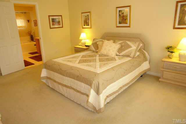 5508 Seafarer Court Raleigh, NC 27613 - Photo 8 of 10