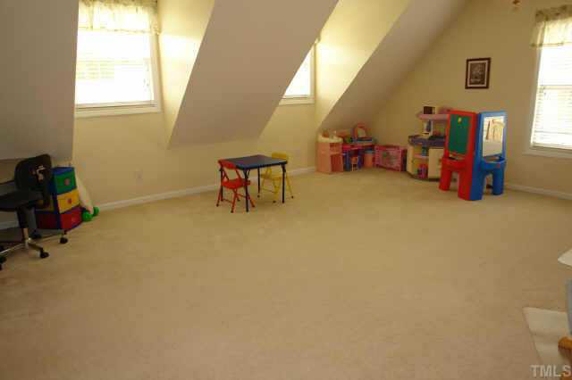 5508 Seafarer Court Raleigh, NC 27613 - Photo 9 of 10