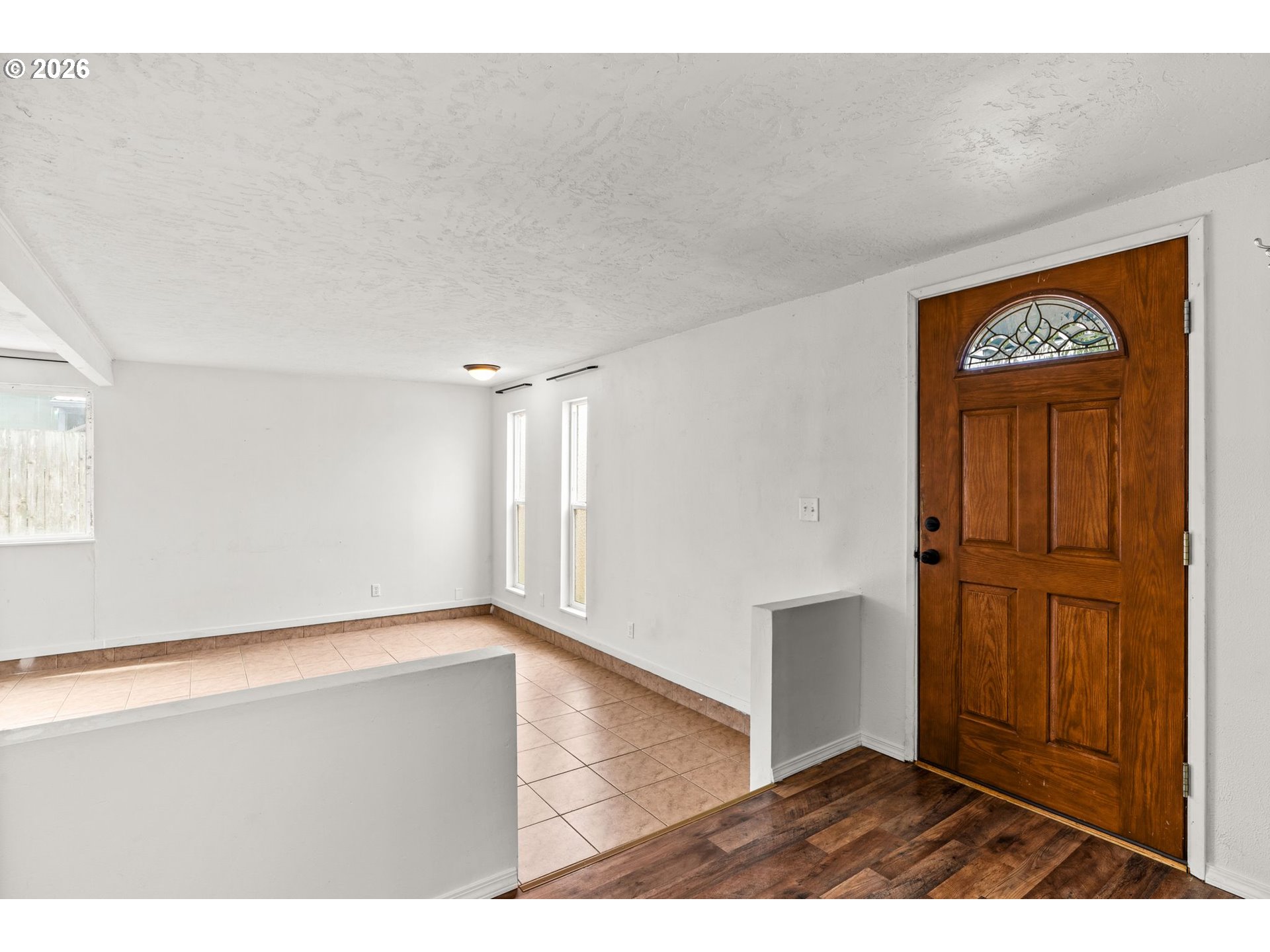 5736 A Street Springfield, OR 97478 - Photo 4 of 21 Entrance/Foyer