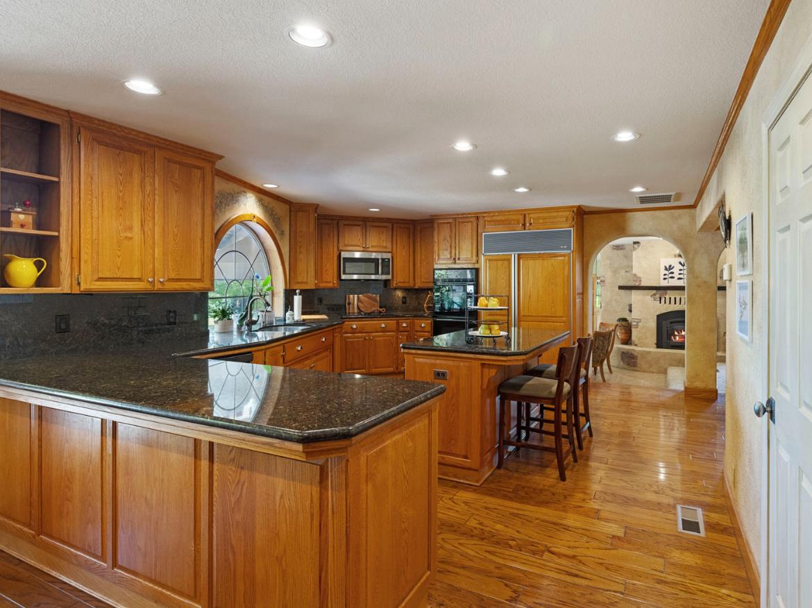 7583 East Realty Road Lodi, CA 95240 - Photo 7 of 41 Plenty of counterspace in this kitchen, plus a walk-in pantry.