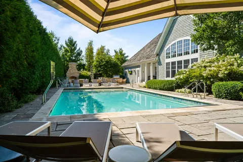 $1,895,000 | 1305 Saratoga Lane, Unit 340, Geneva, WI 53147