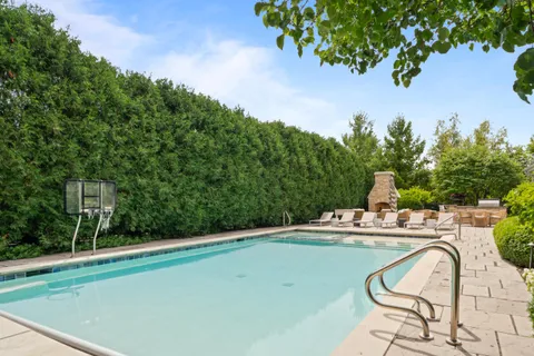 $1,895,000 | 1305 Saratoga Lane, Unit 340, Geneva, WI 53147