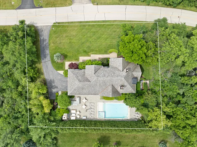 $1,895,000 | 1305 Saratoga Lane, Unit 340, Geneva, WI 53147