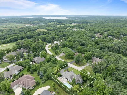 $1,895,000 | 1305 Saratoga Lane, Unit 340, Geneva, WI 53147
