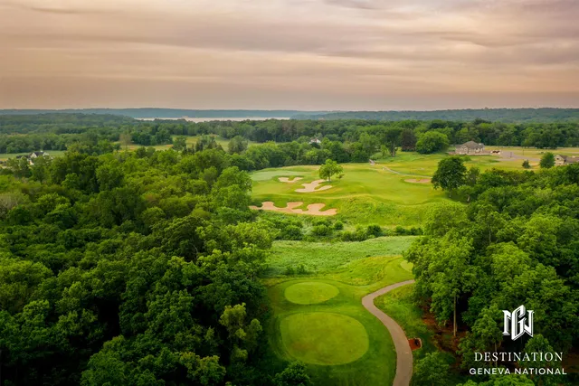 $1,895,000 | 1305 Saratoga Lane, Unit 340, Geneva, WI 53147