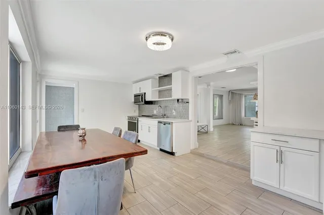 $4,650 | 701 Northeast 8th Street, Pompano Beach, FL 33060