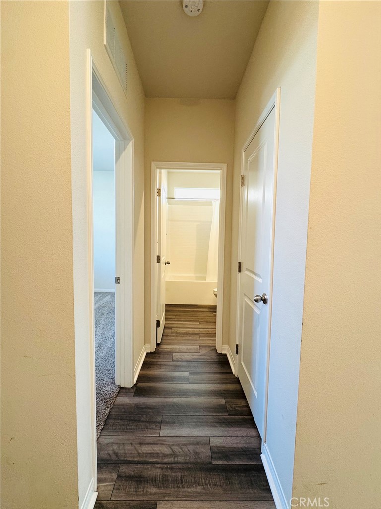 15566 Raptor Road Moreno Valley, CA 92551 - Photo 4 of 35