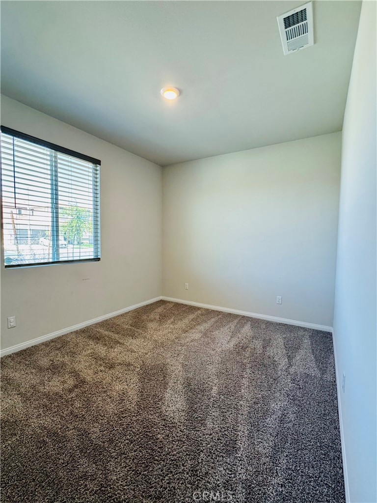 15566 Raptor Road Moreno Valley, CA 92551 - Photo 5 of 35