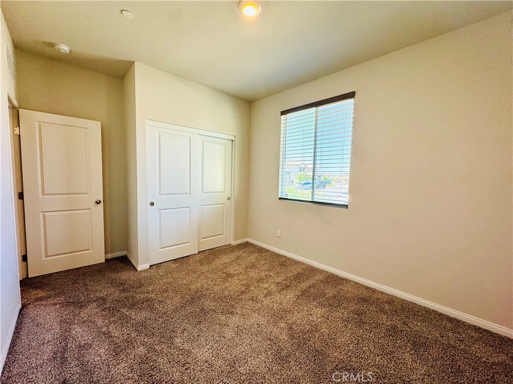 15566 Raptor Road Moreno Valley, CA 92551 - Photo 6 of 35