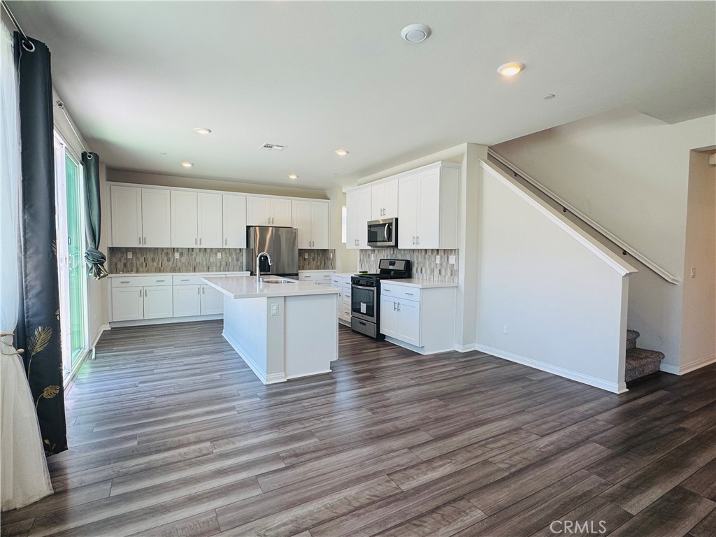 15566 Raptor Road Moreno Valley, CA 92551 - Photo 10 of 35
