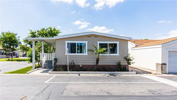 $374,000 | 5815 East La Palma Avenue, Unit 286, Anaheim, CA 92807