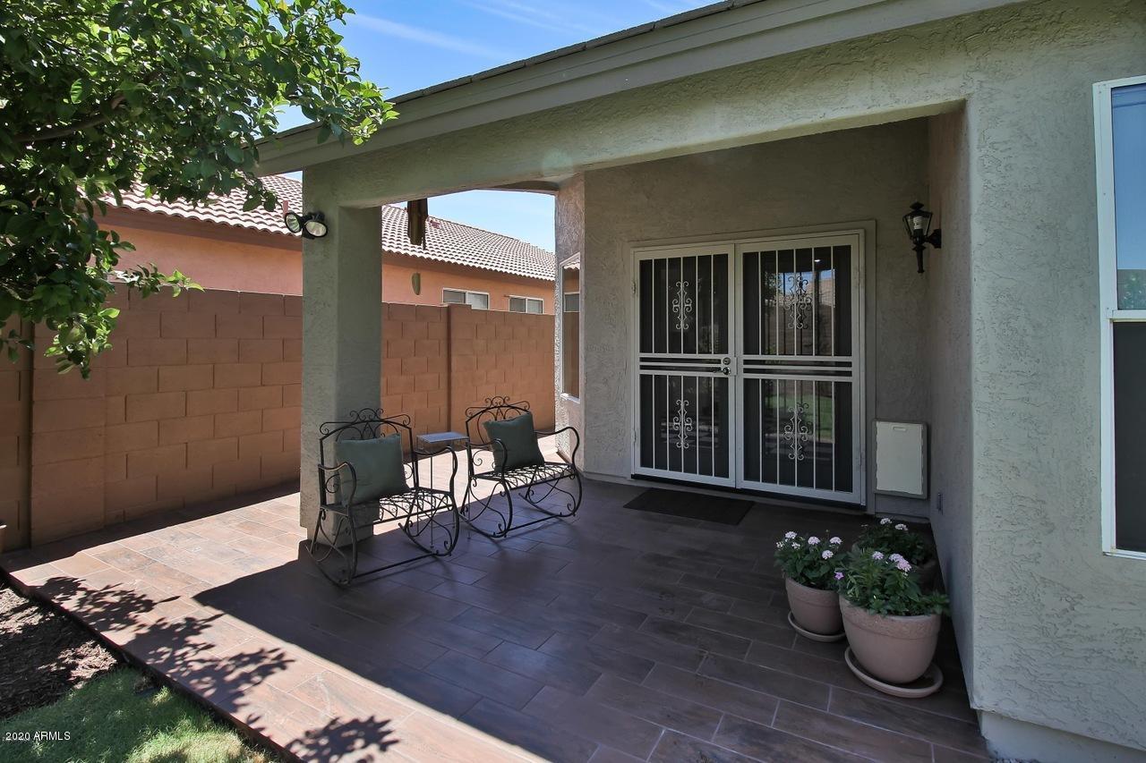 2120 East Danbury Road Phoenix, AZ 85022 - Photo 10 of 29 Patio